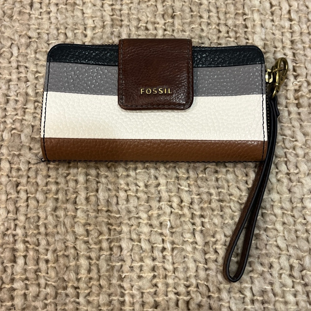 Fossil Leather Zip Around Wallet‎ Clutch Black Gray White Stripe Wrist Strap